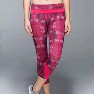 Lululemon Run Inspire cropII prism floral guava lava boom juice legging Sz-4 B11